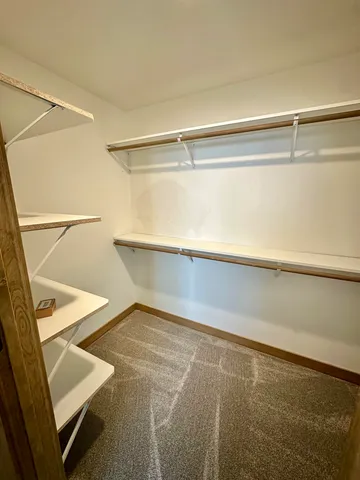 $669,900 | 1671 Arnie's Court, De Pere, WI 54115