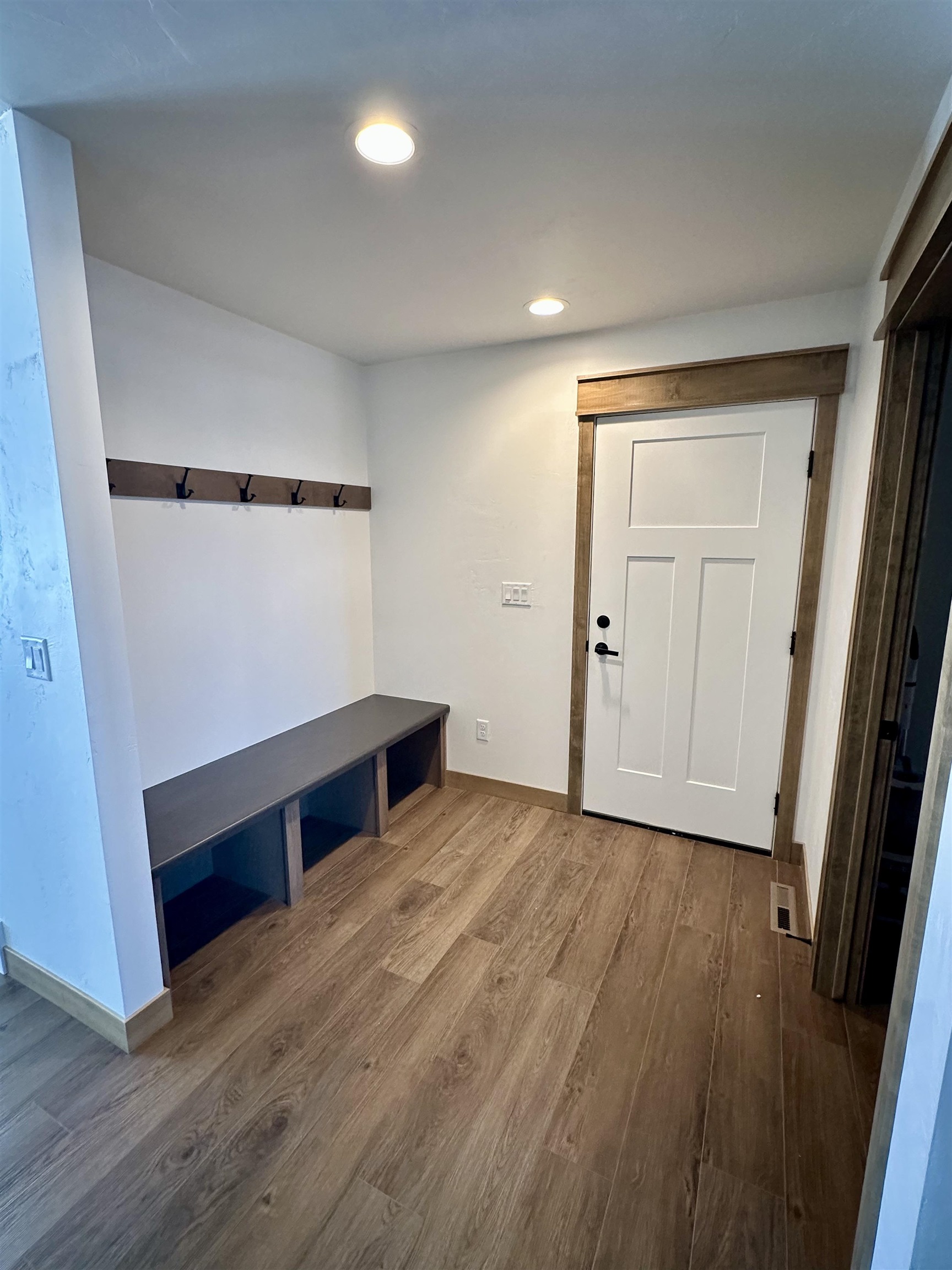 1671 Arnie's Court De Pere, WI 54115 - Photo 6 of 40