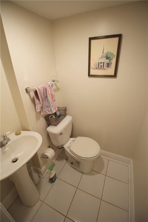 87 Ruthfred Drive Upper St. Clair, PA 15241 - Photo 16 of 21 Half bath off of gameroom.