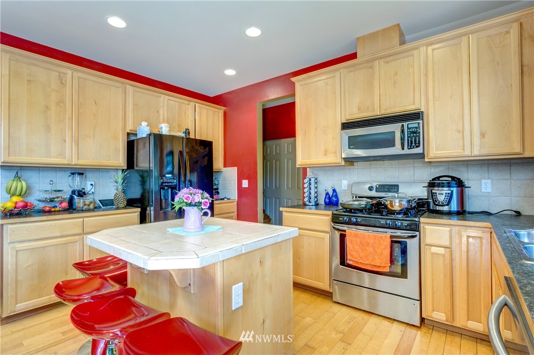 210 Hubbard Road, Unit A Lynnwood, WA 98036 - Photo 8 of 18 Gallery Image 8