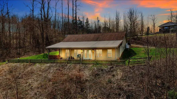 $325,000 | 50 Doe Valley Drive Southeast, Callaway, VA 24067