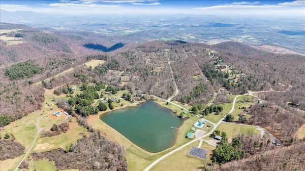 $325,000 | 50 Doe Valley Drive Southeast, Callaway, VA 24067