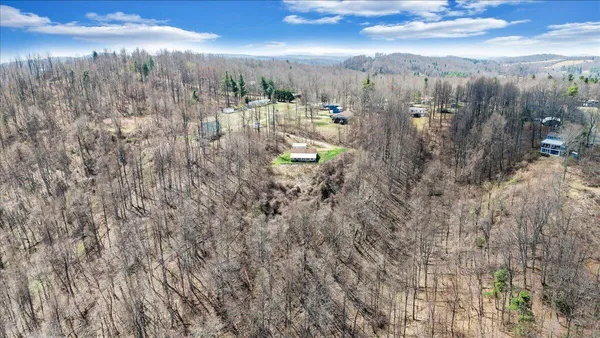 $325,000 | 50 Doe Valley Drive Southeast, Callaway, VA 24067