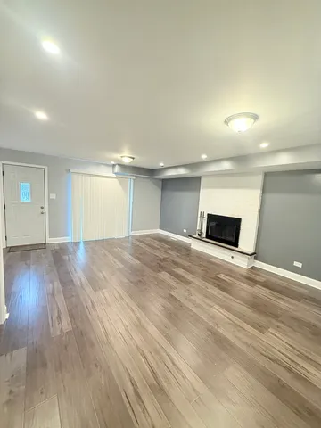 $319,000 | 17125 Cregier Avenue, South Holland, IL 60473