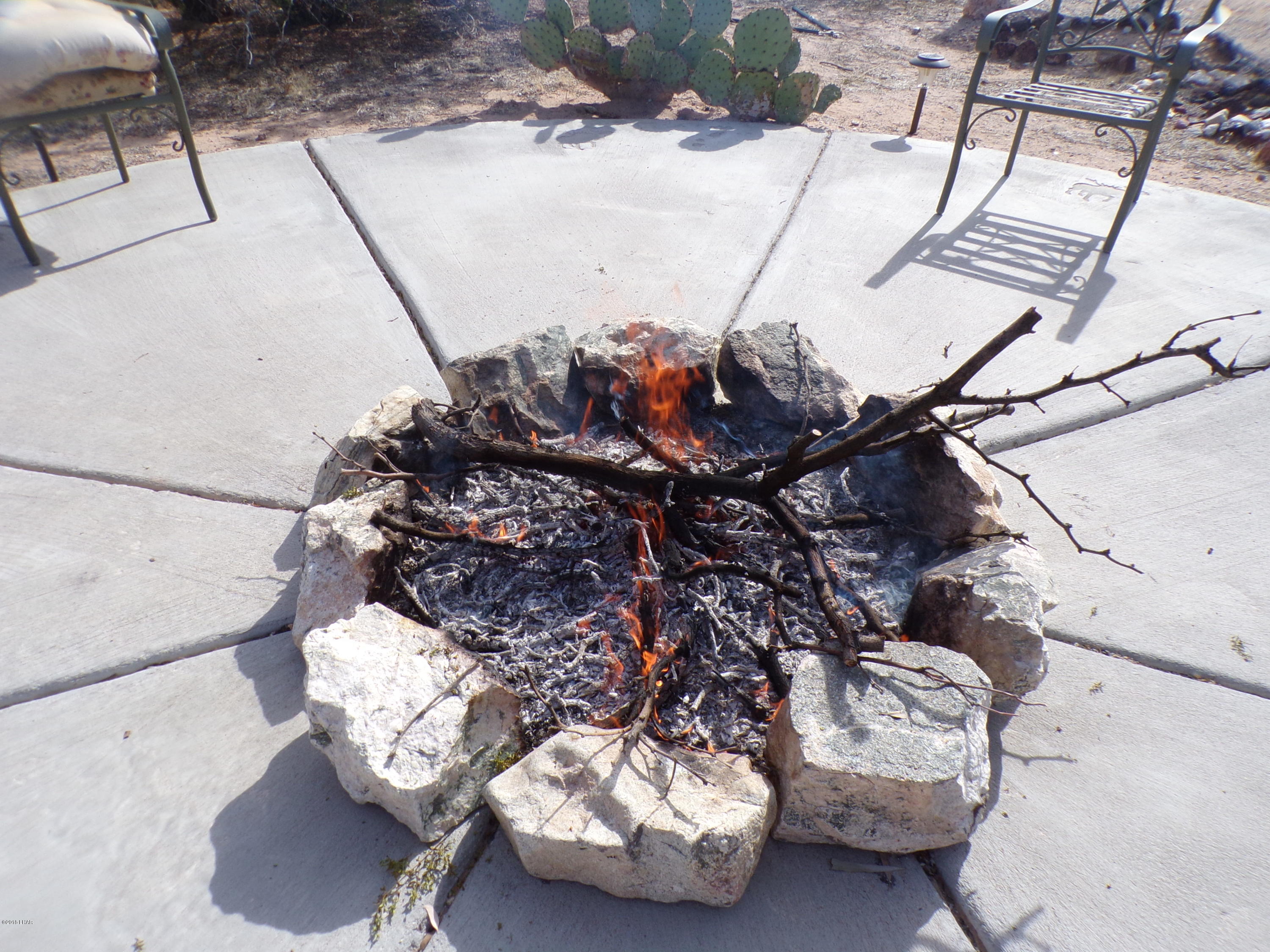 25533 Ochoco Way Bouse, AZ 85325 - Photo 25 of 27 Nice fire ring for friends