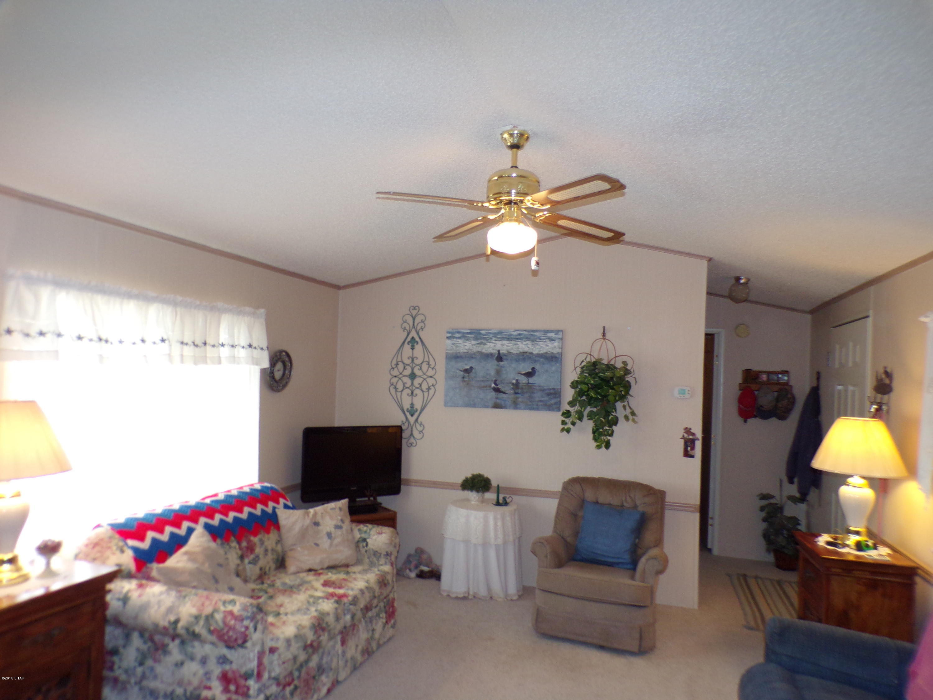 25533 Ochoco Way Bouse, AZ 85325 - Photo 6 of 27 Kitchen to LR view