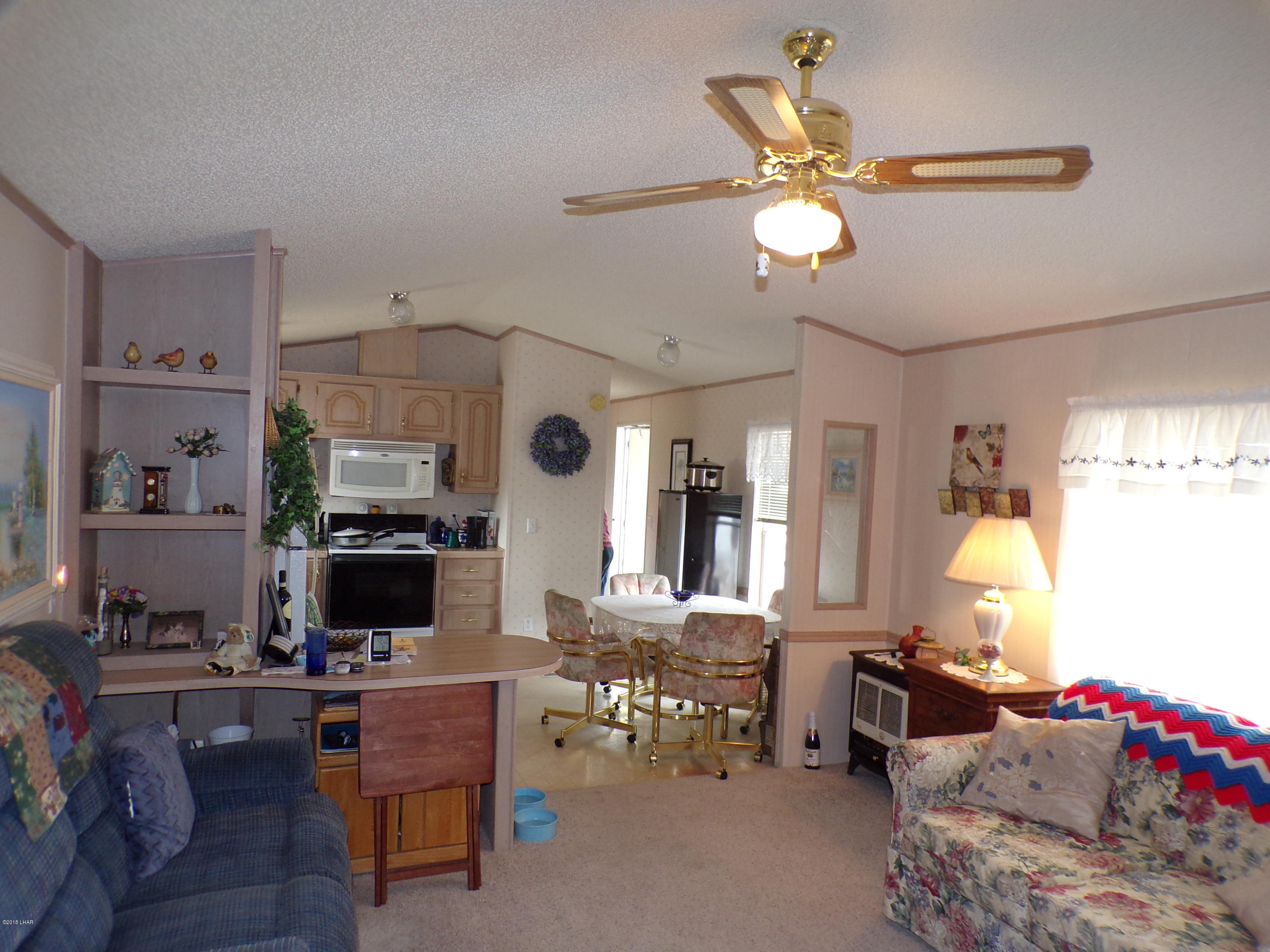 25533 Ochoco Way Bouse, AZ 85325 - Photo 8 of 27 LR to dining area view
