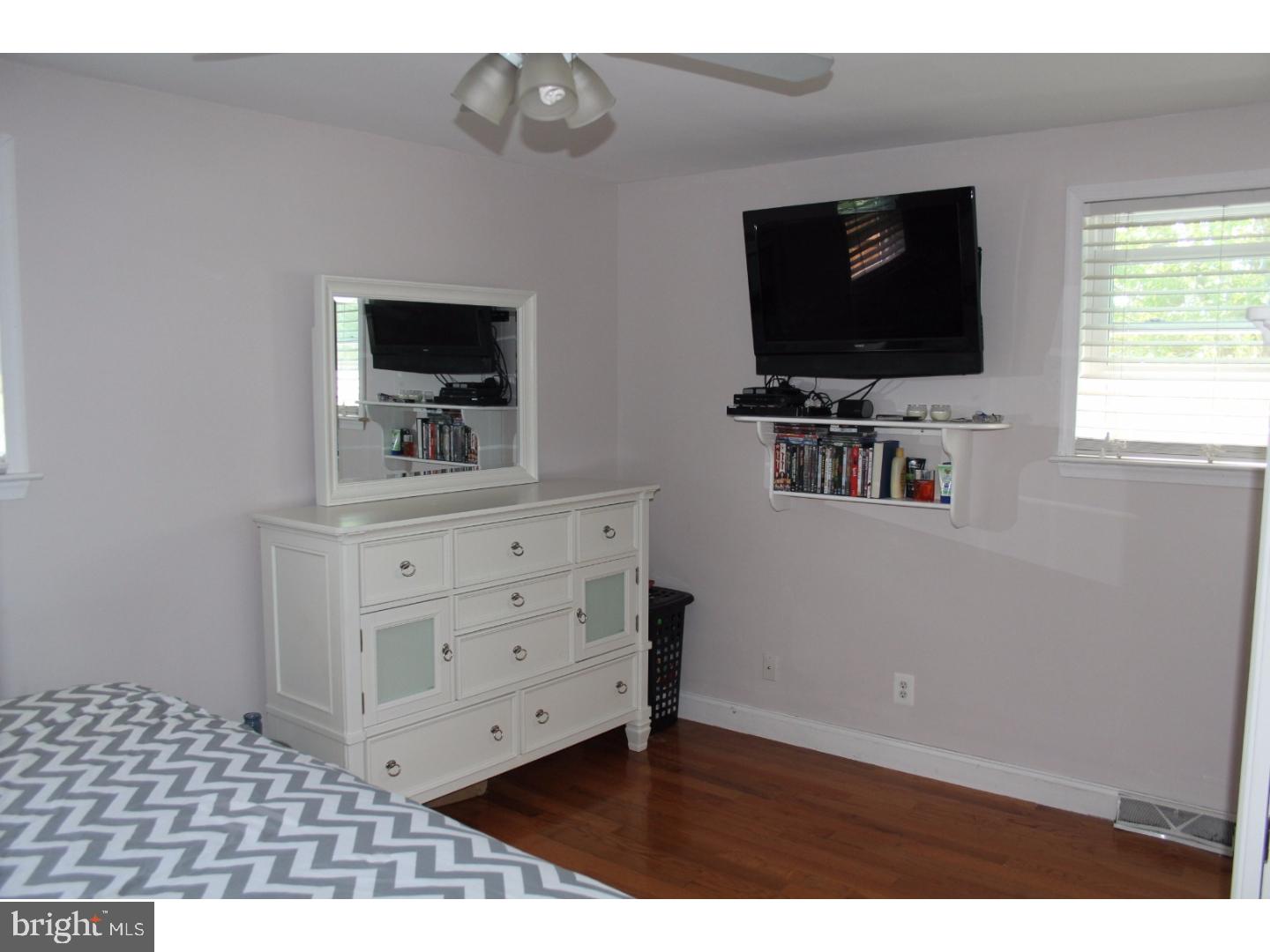77 Estates Road Pine Hill, NJ 08021 - Photo 8 of 18 Bedroom - Main