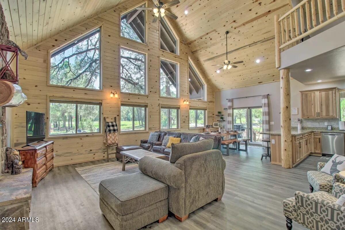 1538 Mainline Road Heber, AZ 85928 - Photo 4 of 40 Greatroom 3