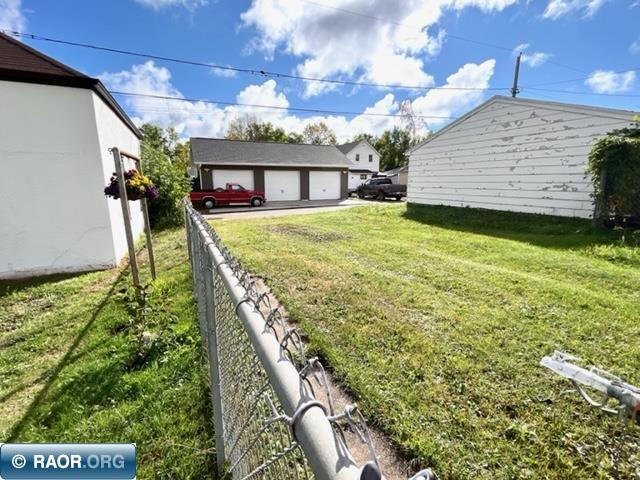 2202 3rd Avenue West Hibbing, MN 55746 - Photo 26 of 28