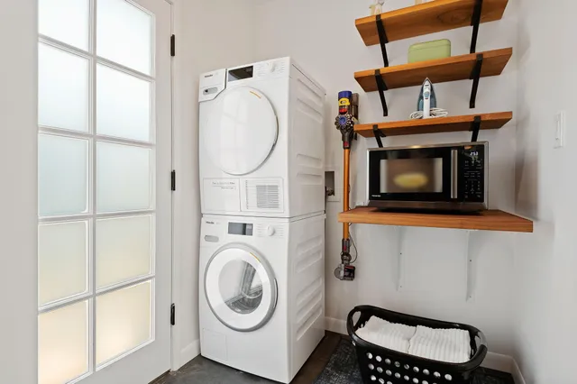 $8,500 | 959 Barcelona Drive, Santa Barbara, CA 93105