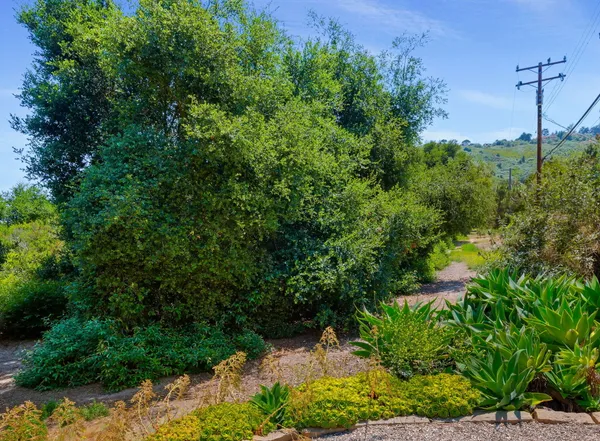 $8,500 | 959 Barcelona Drive, Santa Barbara, CA 93105