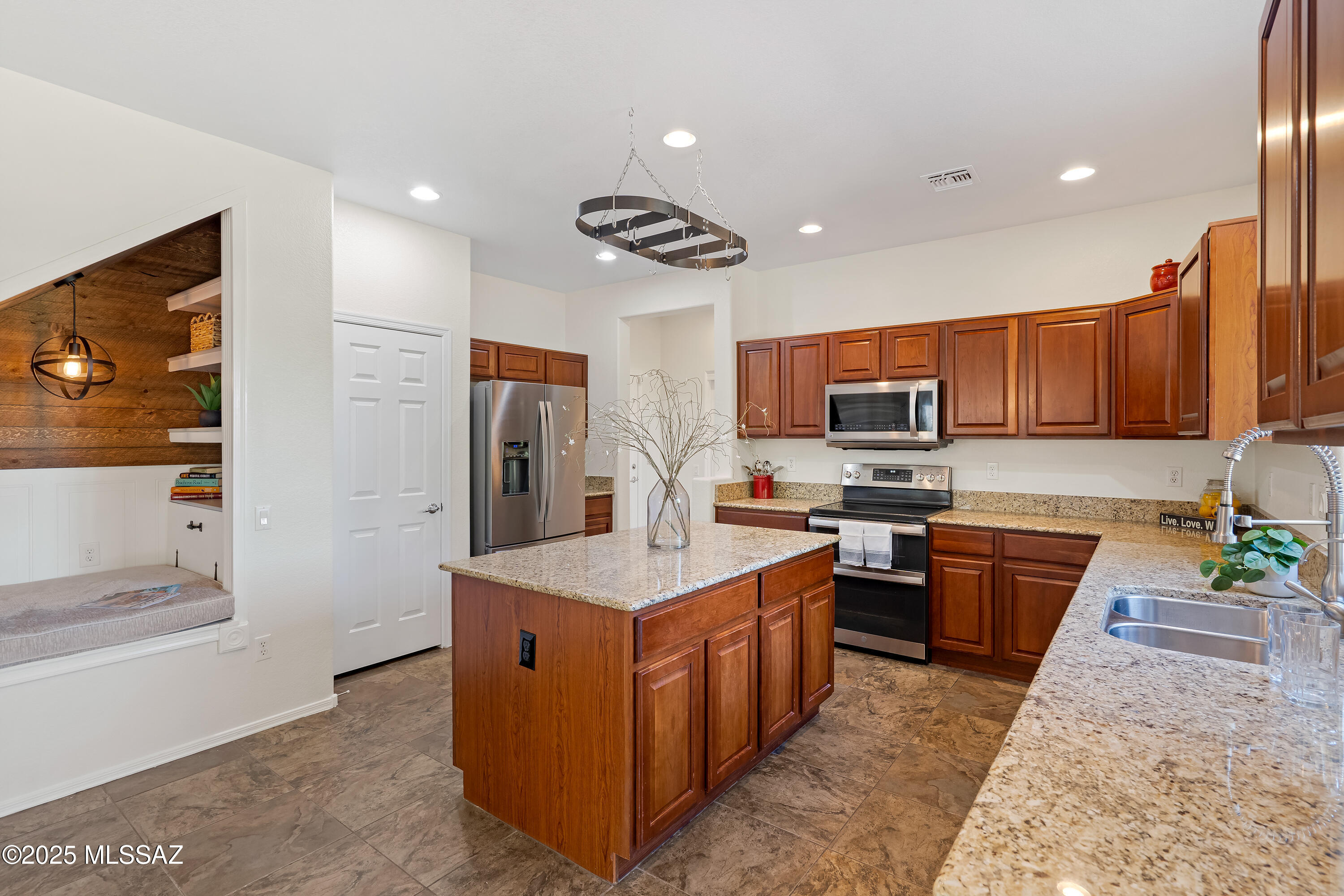 33822 South Miner Road Red Rock, AZ 85145 - Photo 13 of 48 Gallery Image 13