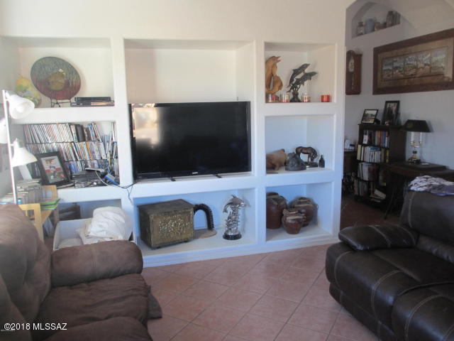 1394 Calle Tepic Rio Rico, AZ 85648 - Photo 11 of 32 Gallery Image 11