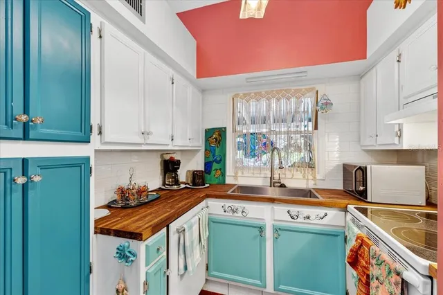 a living room filled with furniture