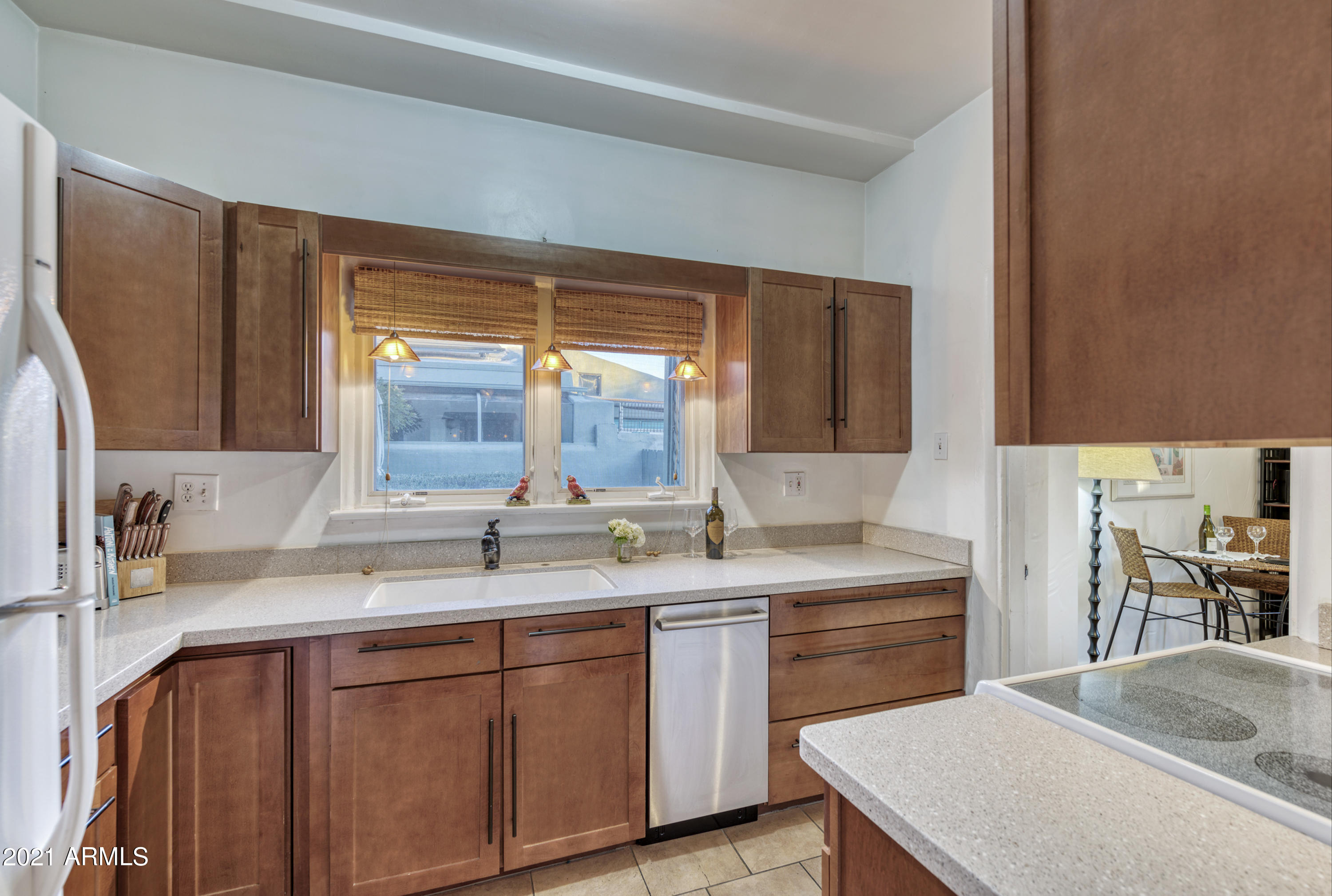 1581 East Cheery Lynn Road Phoenix, AZ 85014 - Photo 20 of 43 Kitchen