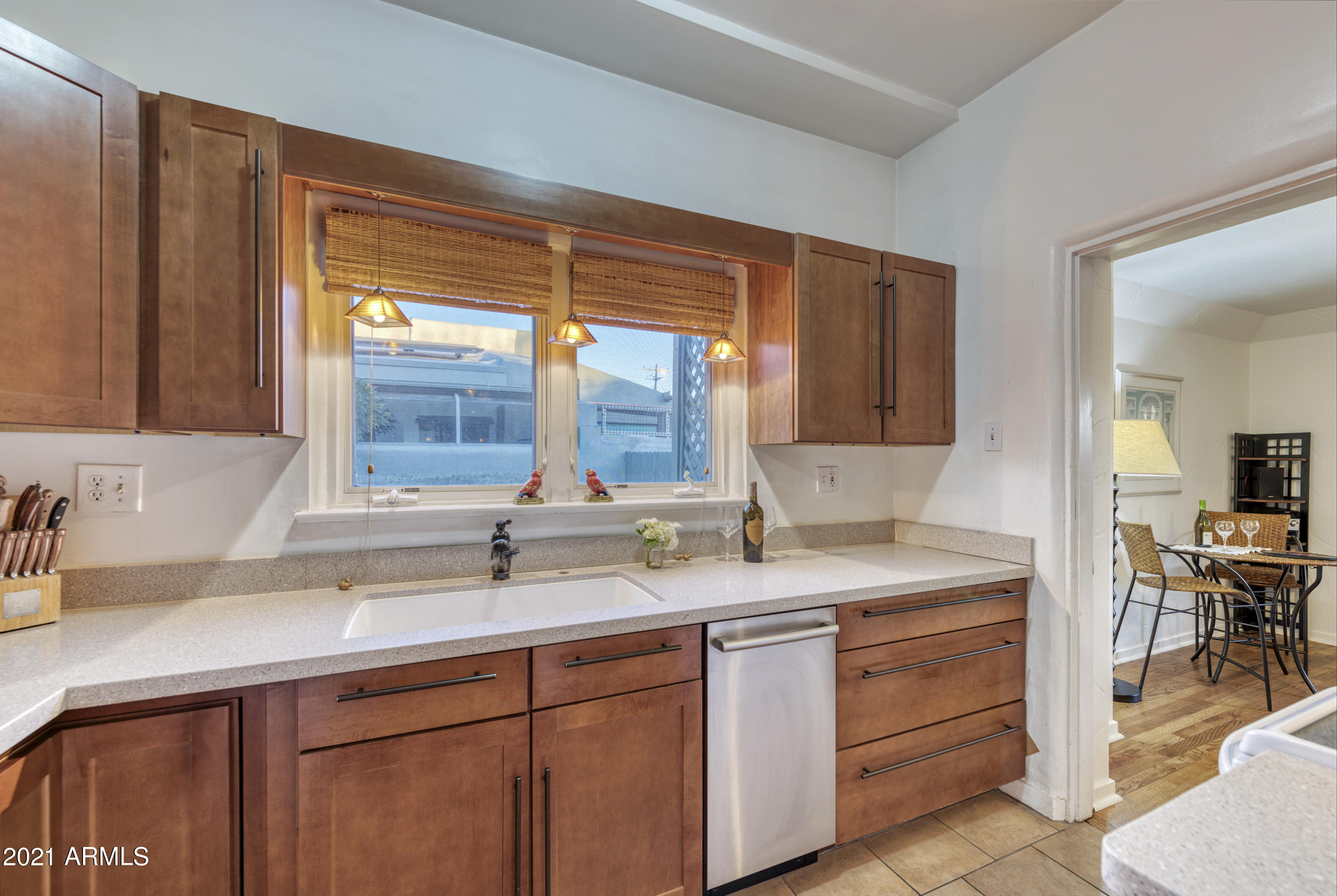 1581 East Cheery Lynn Road Phoenix, AZ 85014 - Photo 22 of 43 Kitchen