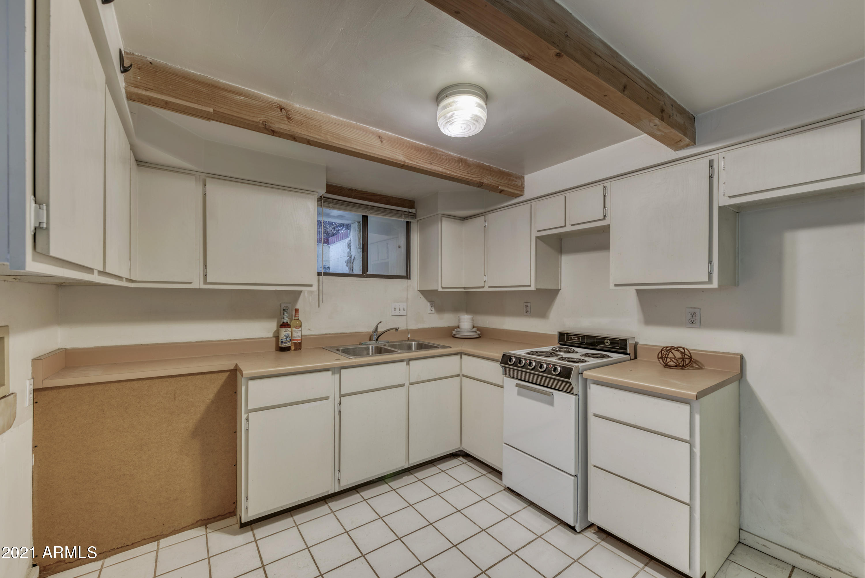 1581 East Cheery Lynn Road Phoenix, AZ 85014 - Photo 33 of 43 Basement Kitchen