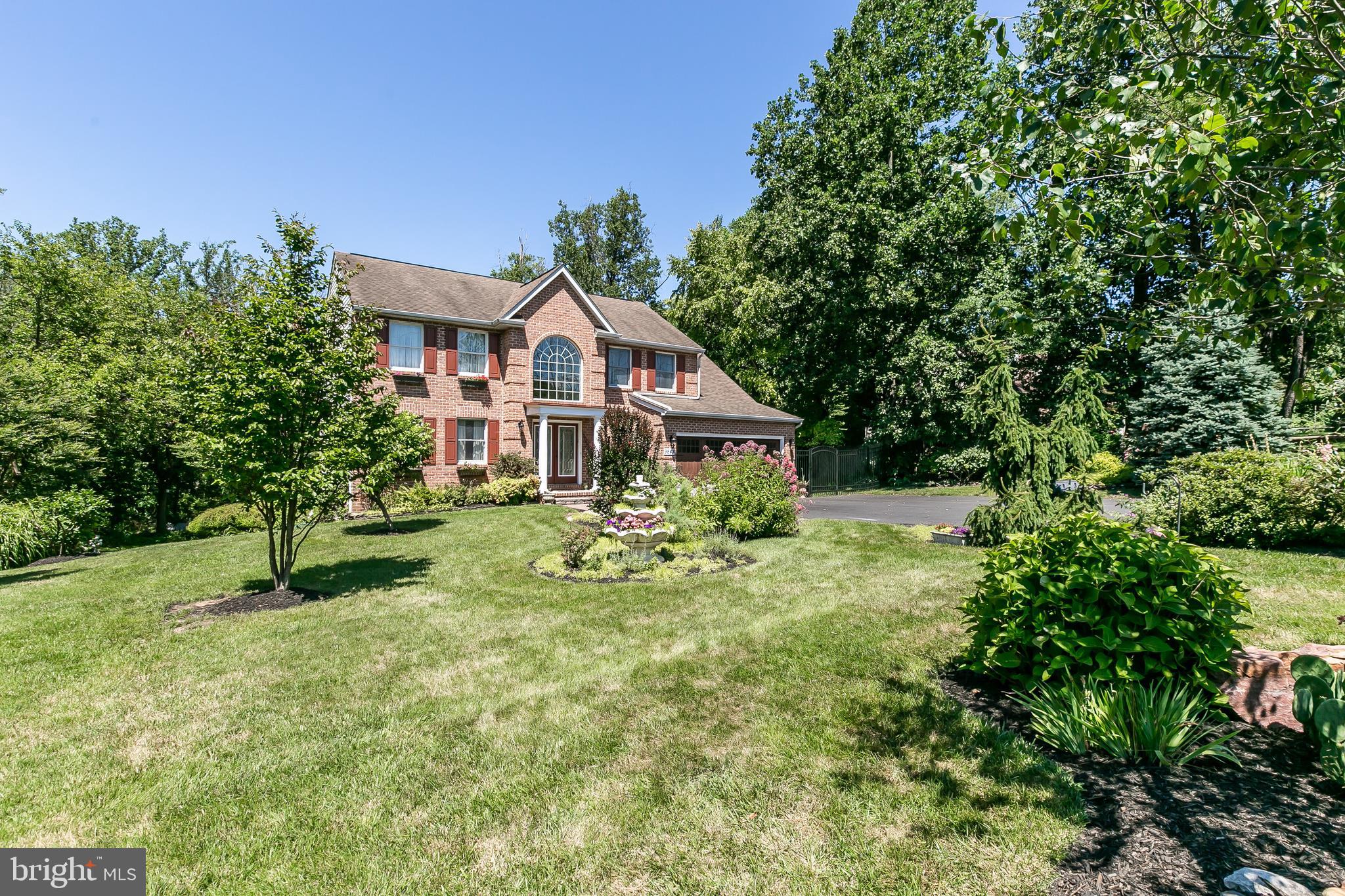 9843 Magledt Road Baltimore, MD 21234 - Photo 2 of 41 Beautifully Landscaped Grounds