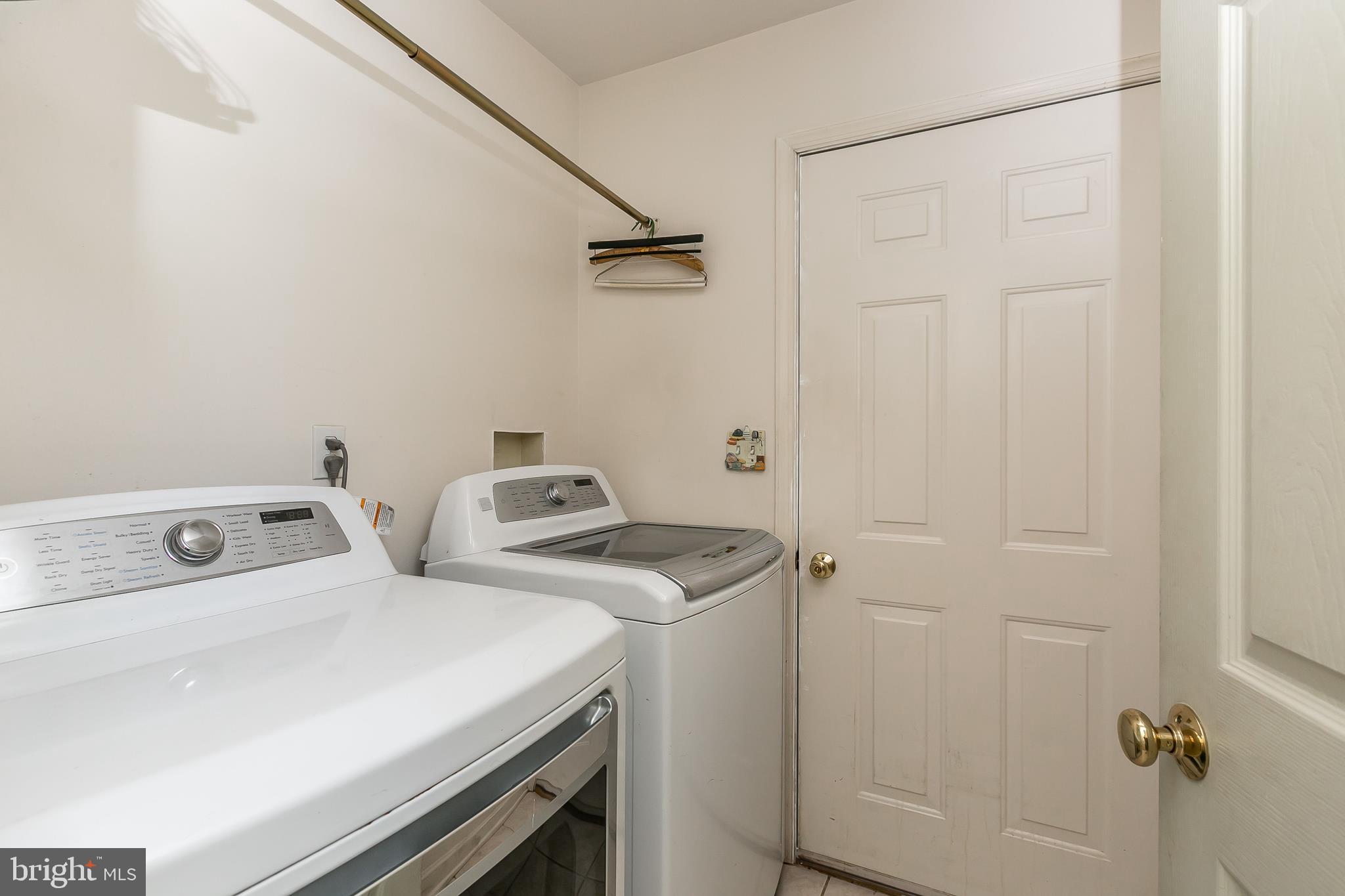 9843 Magledt Road Baltimore, MD 21234 - Photo 27 of 41 2nd Floor Laundry Room