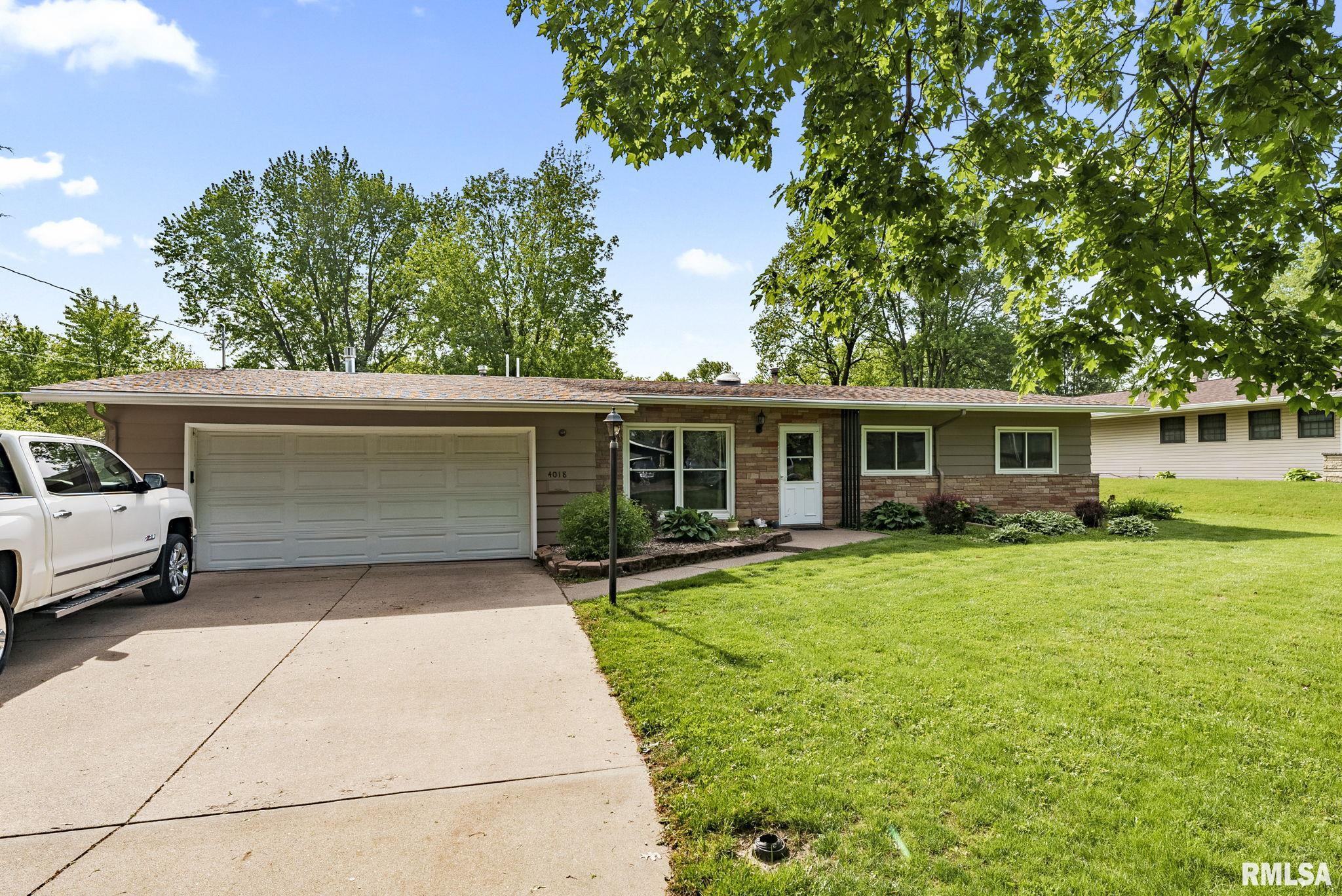 4018 Rodeo Road Davenport, IA 52806 - Photo 2 of 24 Gallery Image 2