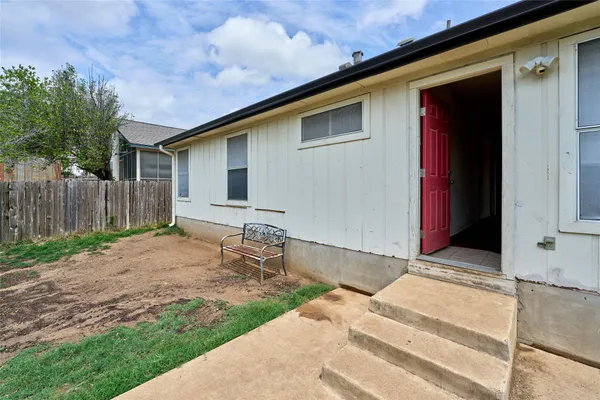 $1,895 | 2712 Settlement Drive, Round Rock, TX 78665