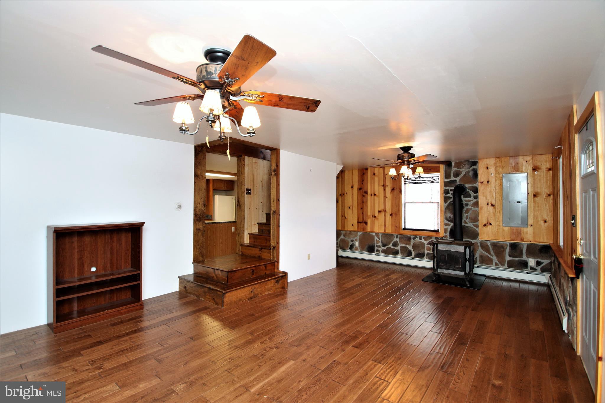 639 Packing House Road Berkeley Springs, WV 25411 - Photo 13 of 34 Living Room