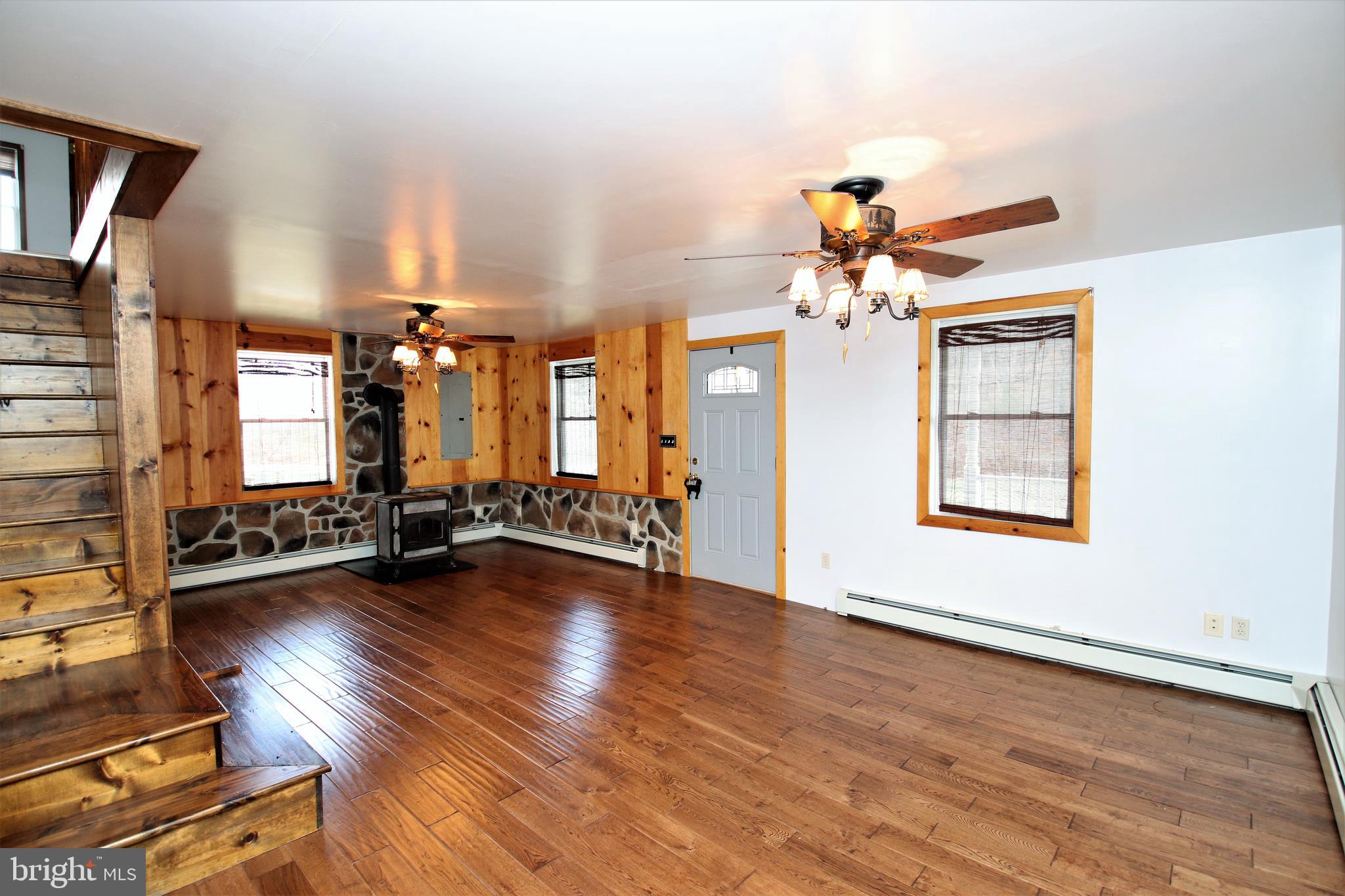639 Packing House Road Berkeley Springs, WV 25411 - Photo 14 of 34 Living Room
