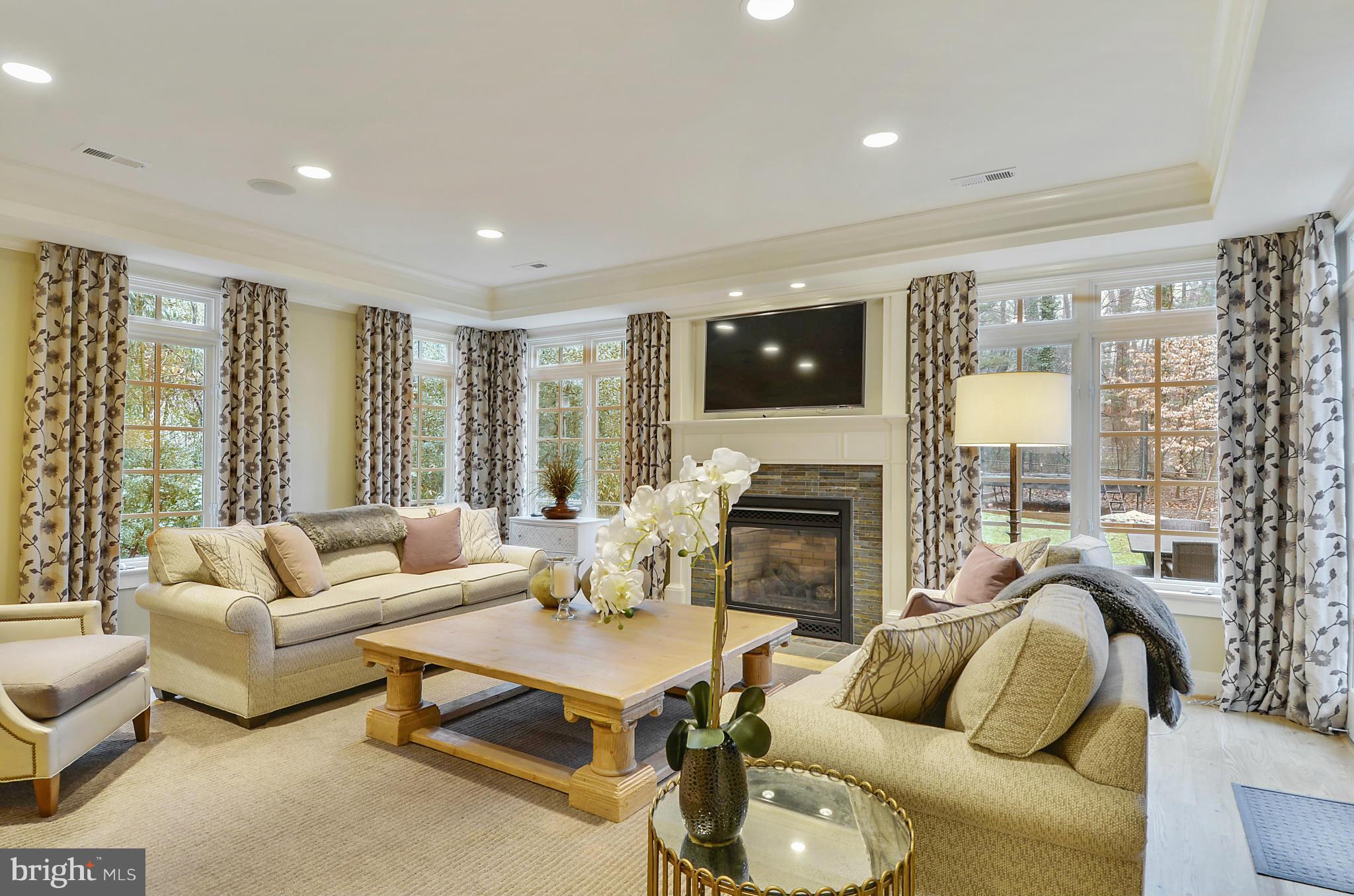 6314 Valley Road Bethesda, MD 20817 - Photo 14 of 30 Family Room