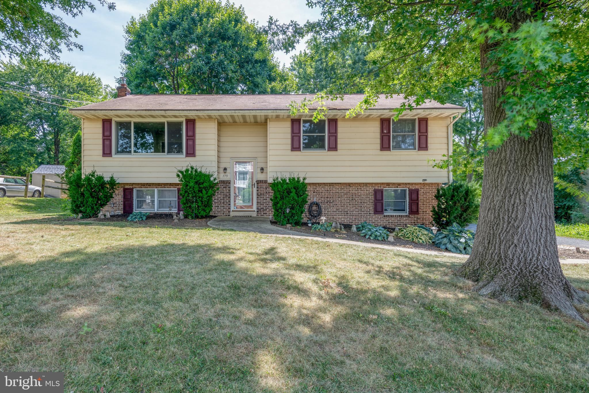 779 Holly Tree Road Manheim, PA 17545 - Photo 1 of 37 Gallery Image 1