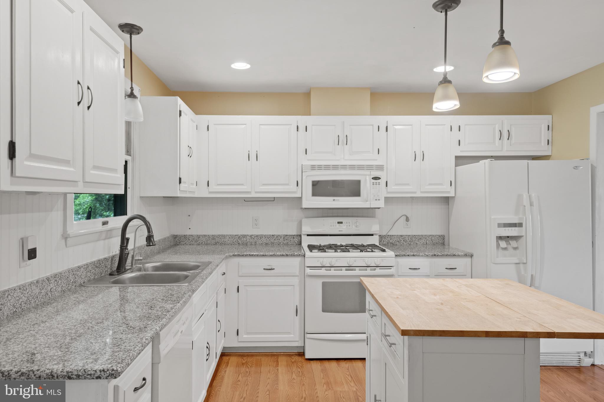779 Holly Tree Road Manheim, PA 17545 - Photo 11 of 37 Gallery Image 11