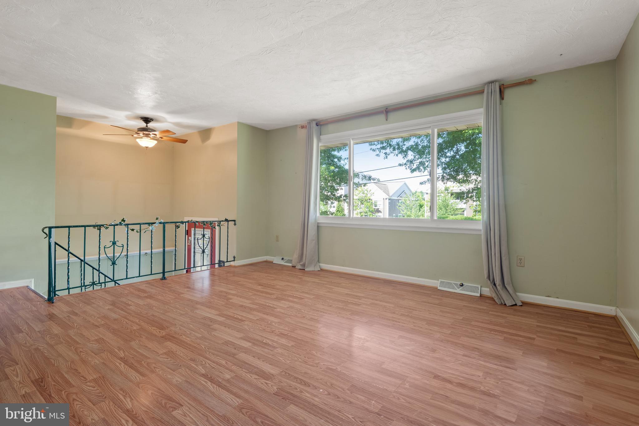 779 Holly Tree Road Manheim, PA 17545 - Photo 7 of 37 Gallery Image 7