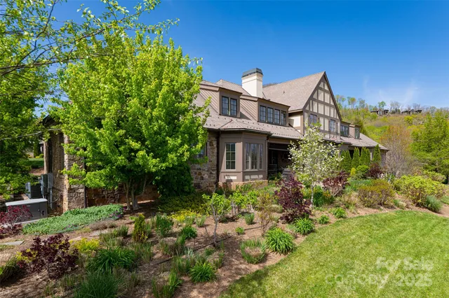 $1,998,000 | 6 Golfside Court, Arden, NC 28704