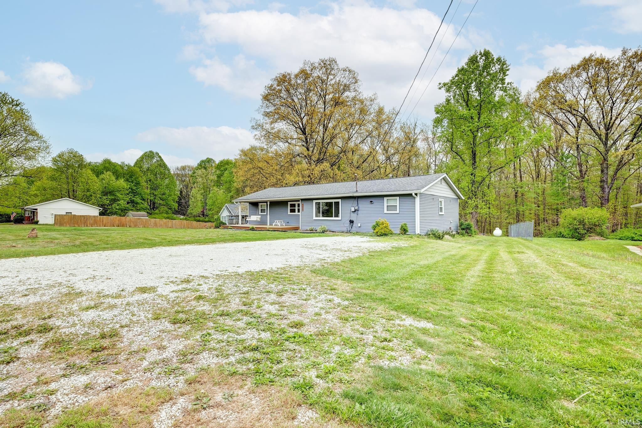 5640 East Robinson Road Bloomington, IN 47408 - Photo 3 of 35 Gallery Image 3