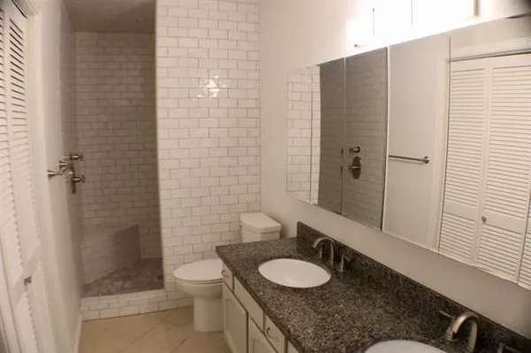 $2,300 | 5662 Longwood Street, Beaumont, TX 77707