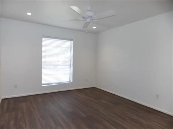 $2,300 | 5662 Longwood Street, Beaumont, TX 77707