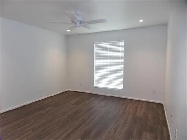 $2,300 | 5662 Longwood Street, Beaumont, TX 77707