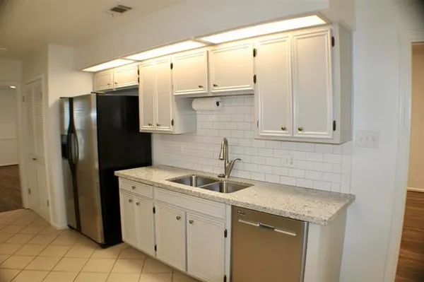 $2,300 | 5662 Longwood Street, Beaumont, TX 77707