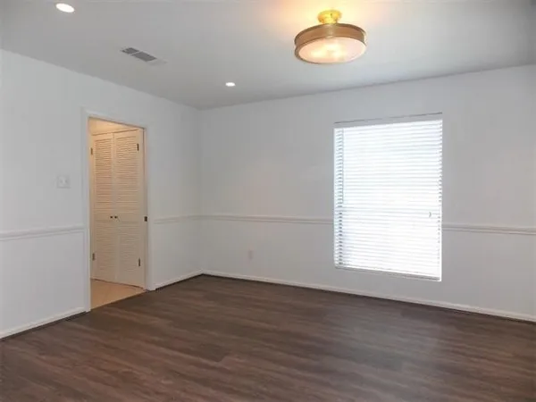 $2,300 | 5662 Longwood Street, Beaumont, TX 77707