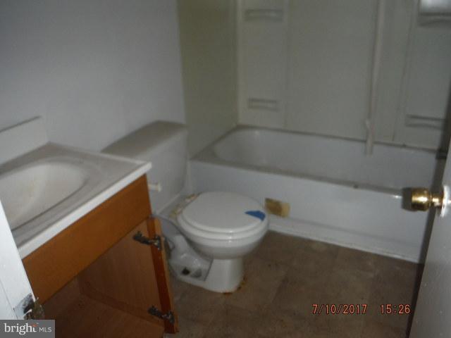 218 Sollers Point Road Baltimore, MD 21222 - Photo 17 of 17 Unit 3 Bath