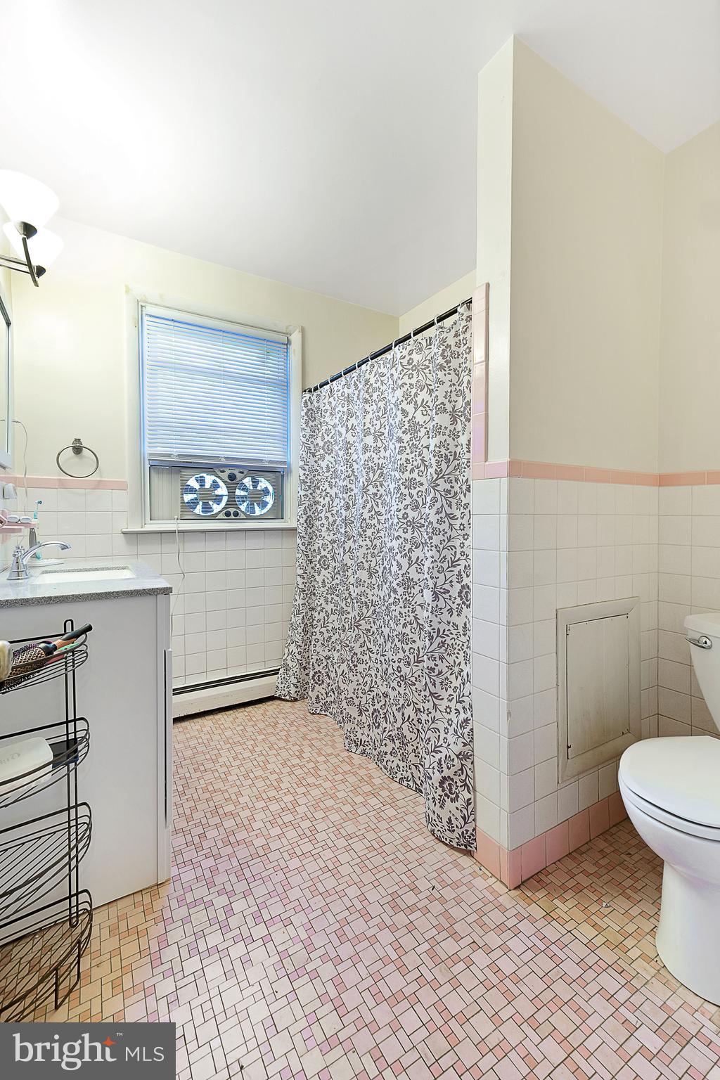 16 Ambler Road Ambler, PA 19002 - Photo 14 of 25 Bathroom