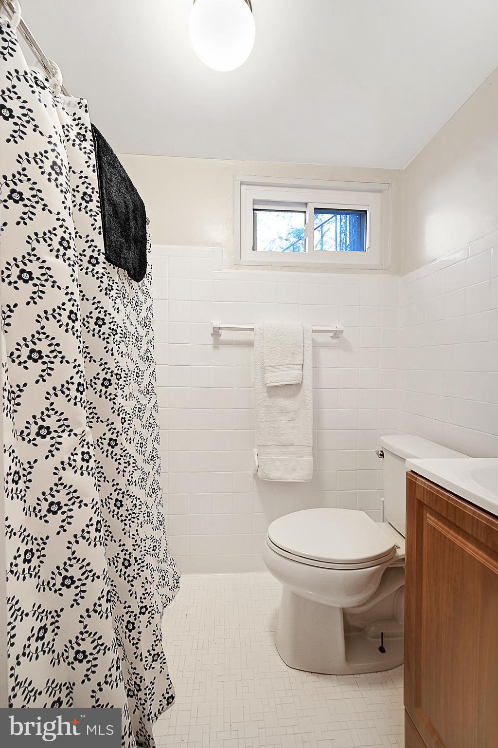 16 Ambler Road Ambler, PA 19002 - Photo 15 of 25 Bathroom