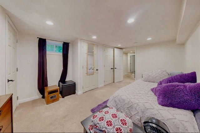 2 Russett Road Bedford, MA 01730 - Photo 29 of 41 a bedroom with a bed and a couch