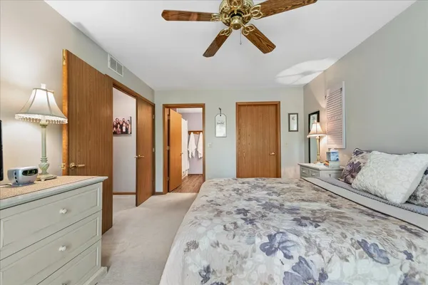 $280,000 | 2110 Peach Tree Lane, Unit 2110, Algonquin, IL 60102