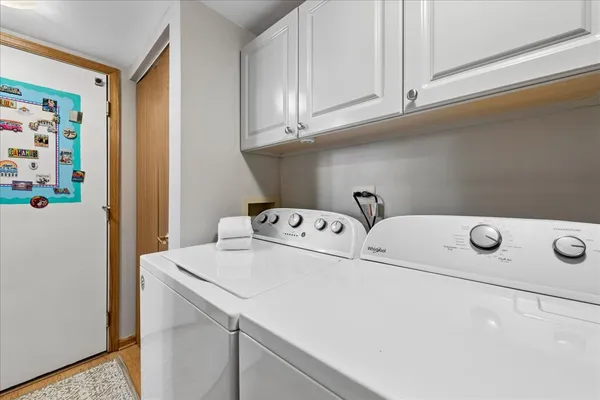 $280,000 | 2110 Peach Tree Lane, Unit 2110, Algonquin, IL 60102