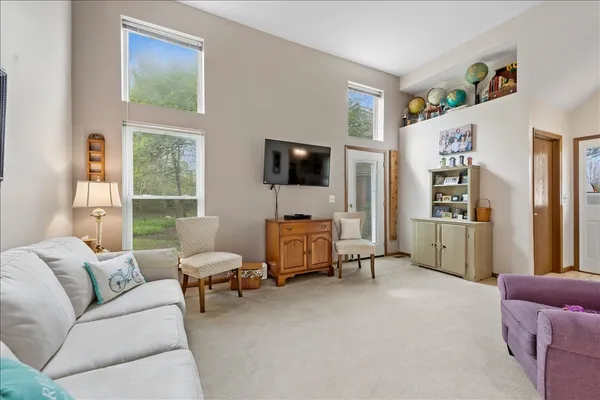 $280,000 | 2110 Peach Tree Lane, Unit 2110, Algonquin, IL 60102