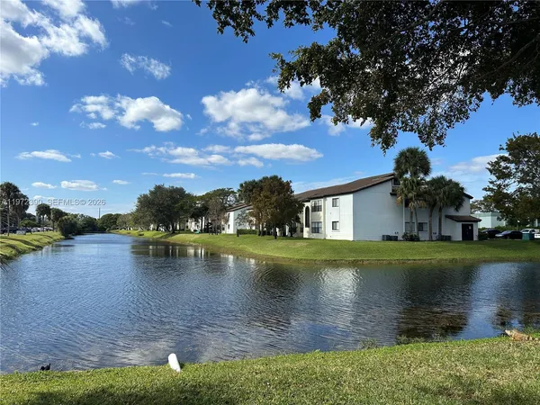 $1,700 | 3831 Northwest 84th Avenue, Unit 1E, Sunrise, FL 33351
