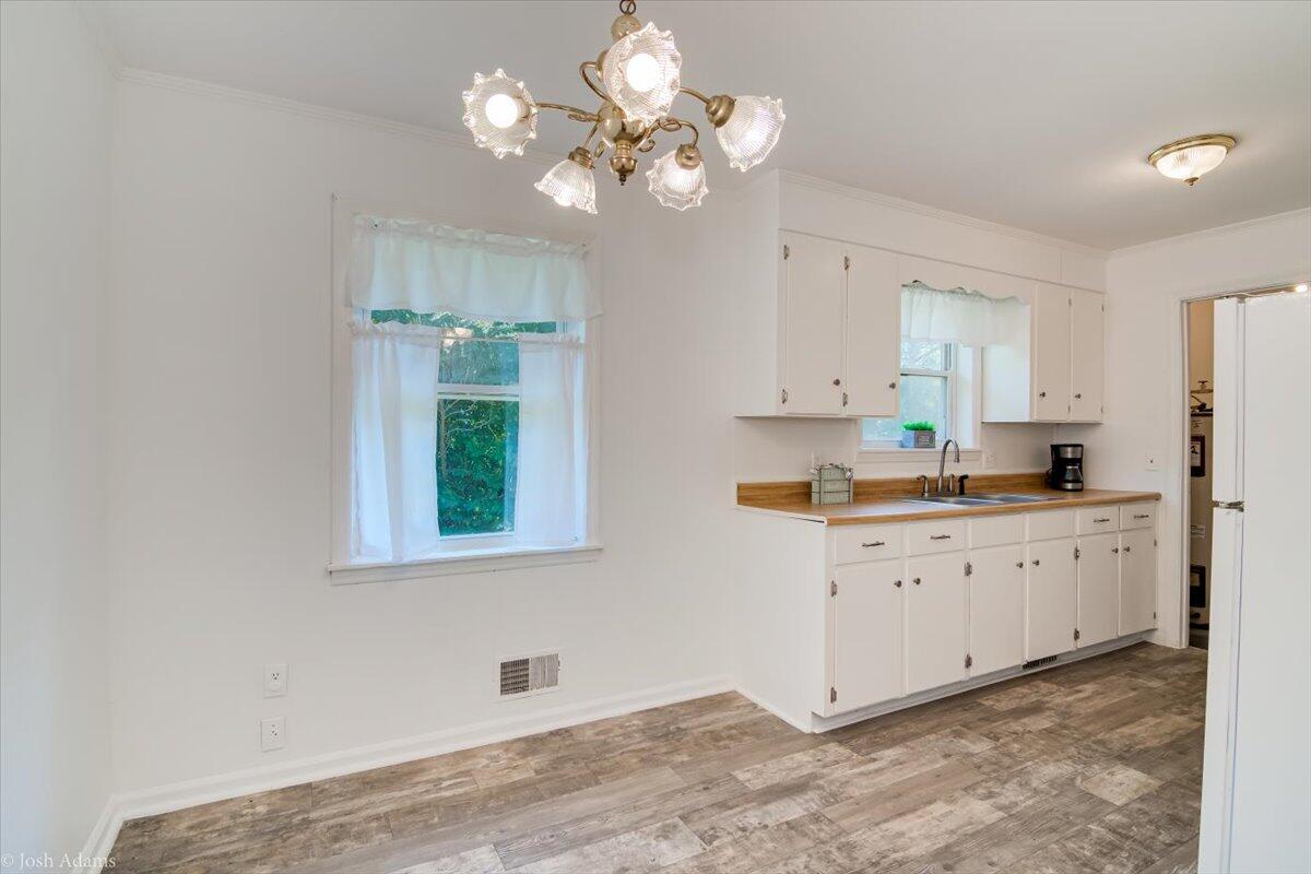 2729 Silver Bluff Road Aiken, SC 29803 - Photo 5 of 23 Eat-in breakfast/dining room
