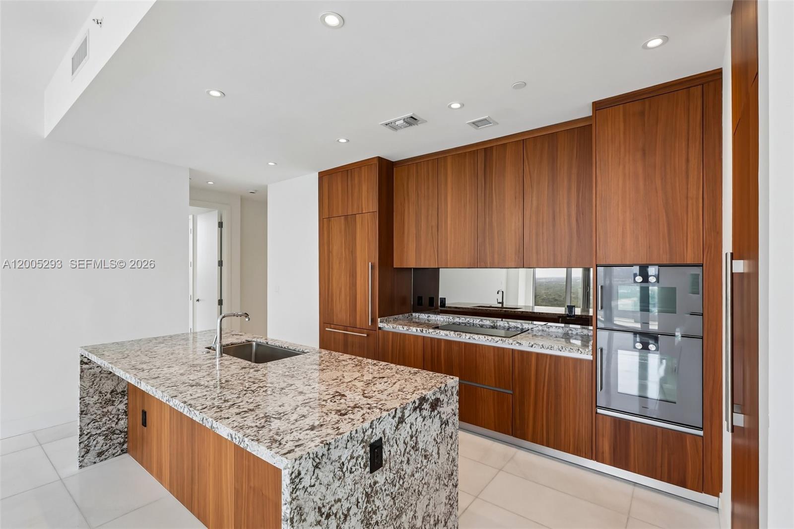 175 Southeast 25th Road, Unit 2803 Miami, FL 33129 - Photo 26 of 56