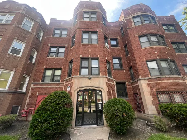$1,375 | 9300 South Bishop Street, Unit 2, Chicago, IL 60620